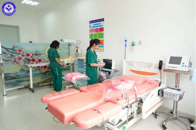 Đúng 4 ngày nữa, một bệnh viện trung ương ngay cửa ngõ Đại lộ Thăng Long chính thức hoạt động: quy mô 300 giường, tặng 2.000 suất khám miễn phí